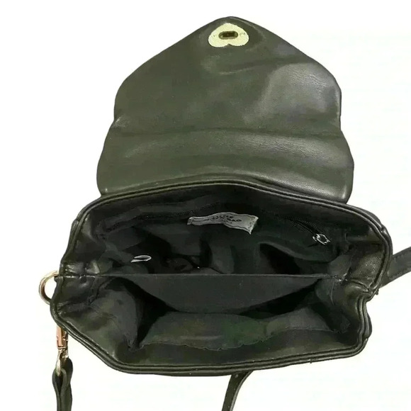 SKINNYDIP LONDON Leo Graffiti Hearts Mini Top Handle - Picture 10 of 11